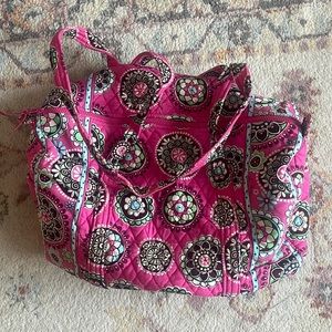 Vera Bradley Duffle! Basically brand new!
